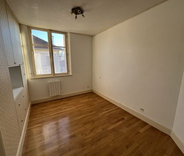 Location Appartement 2 pièces 38m² TROYES 10000 - Photo 3
