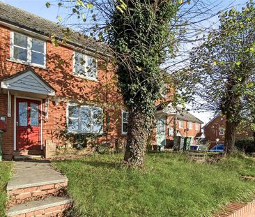 2 bedroom terraced house to rent - Photo 2