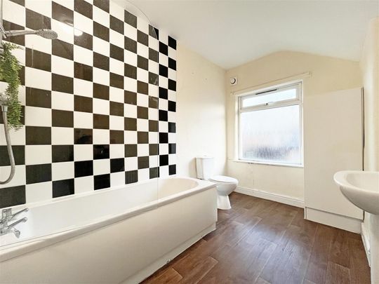 1 bedroom Duplex to rent - Photo 1