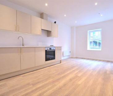 London Road, Redhill, Surrey, RH1 - Photo 1
