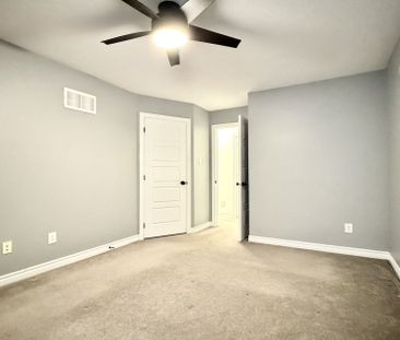 For Lease - 422 Coldwater Crescent, Kanata, Ontario - Photo 4