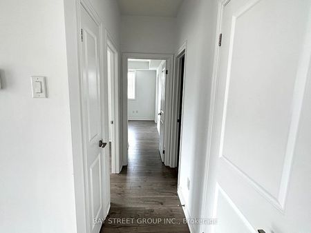 For Lease - 2333 Sawgrass Drive Unit# 305, Oakville, Ontario - Photo 2