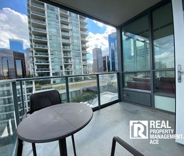 Executive Furnished 2 Bed + 2 Bath / City Views / Waterfront Outloo... - Photo 4