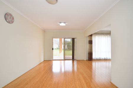 Oversize Family Home!! - Photo 2