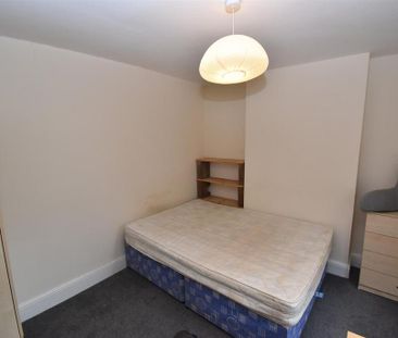 6 bedroom house to rent - Photo 4