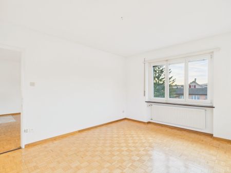 Appartement spacieux de 4.5 pièces dans un petit immeuble calme à Delémont - Foto 4