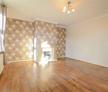 3 bedroom end of terrace house to rent - Photo 1