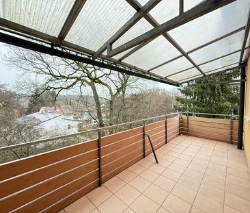 Zentral gelegene 2,5-Zimmer-Wohnung mit Einbauküche & Balkon in Röt... - Photo 3
