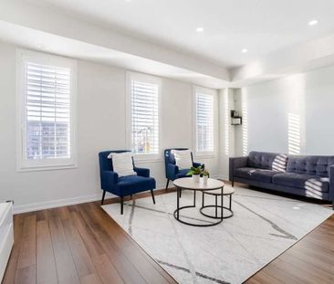 For Lease - 239 Harding Park, Newmarket, Ontario - Photo 1