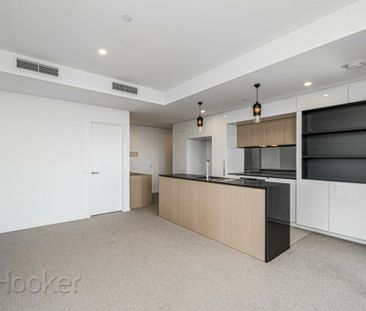 River Facing - Luxury Facilities! - Photo 4
