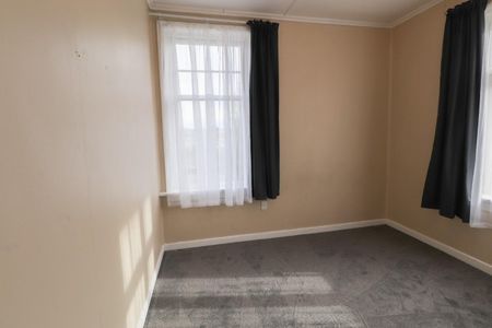 Small town living in Mataura - Photo 5