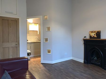 1 bedroom flat to rent - Photo 4