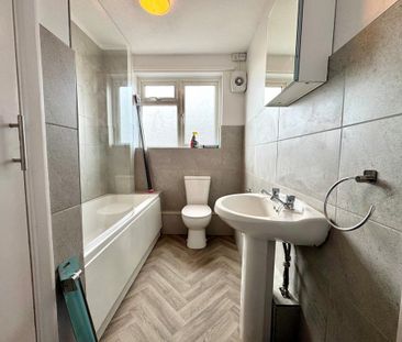 2 bedroom maisonette to rent - Photo 5