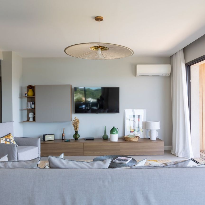 Rental Villa Olmeto 6 Rooms 240 m² - Photo 1