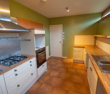 3 bedroom bungalow to rent - Photo 3