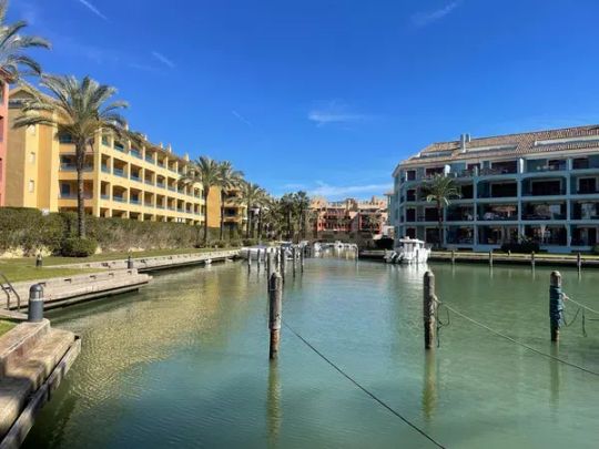 Alquiler de piso en la marina - Photo 1