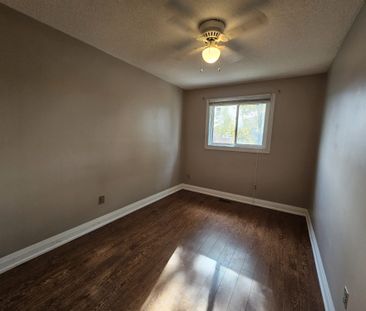For Lease - 46 Donna Drive, Brampton, Ontario - Photo 4