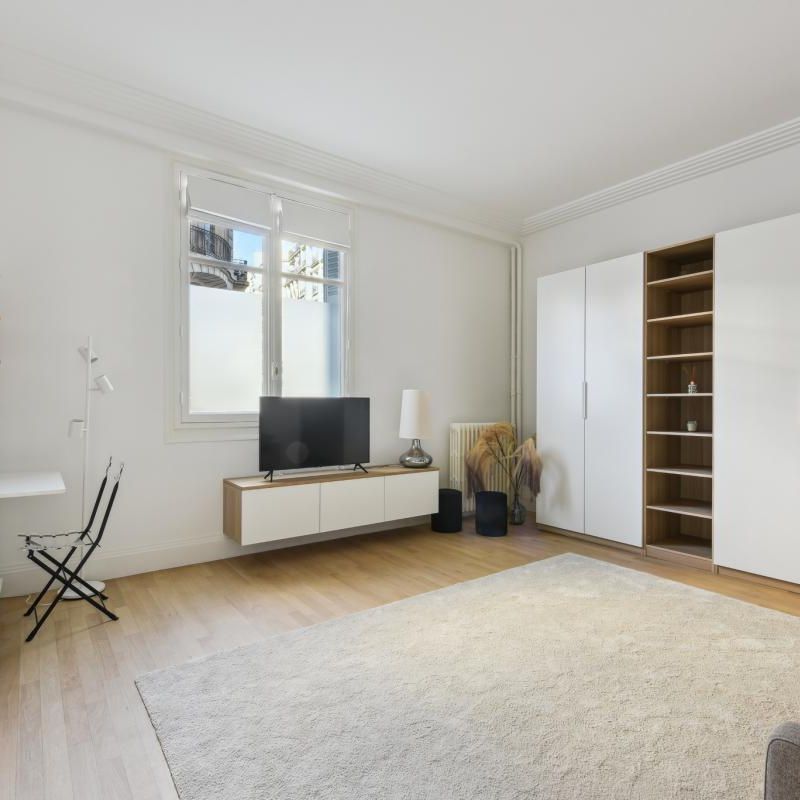 Location Appartement 1 pièce 35m² PARIS 16ème - Photo 1