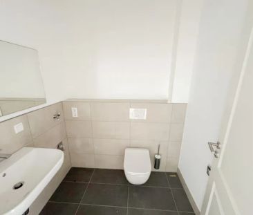 Erstbezug-Hochwertige drei Zimmerwohnung mit Dachterrasse im histor... - Photo 5