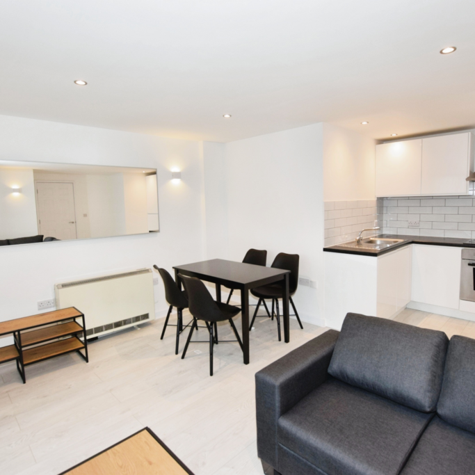 2 bedroom flat to rent - Photo 1