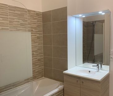 Location Appartement 2 pièces 44m² ORLEANS 45000 - Photo 4