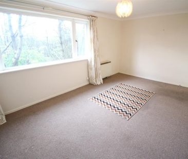 1 Bedroom Flat - First Floor - Photo 3