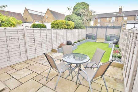 2 bedroom property to rent - Photo 3