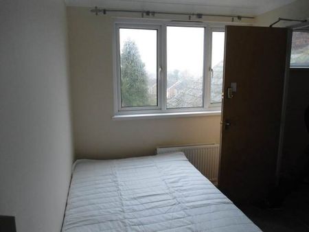 1 bed house / flat share to rent in Goring Road - Photo 2