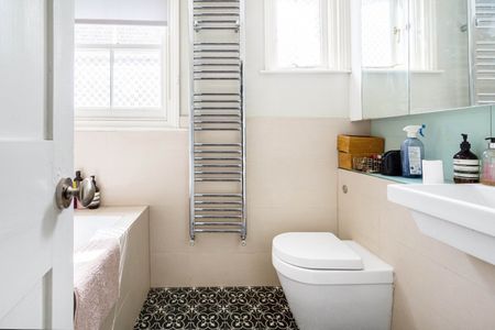 Rosenau Crescent, London, SW11 - Photo 4