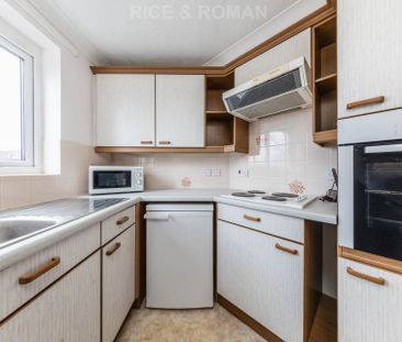 1 Bedroom Apartment, Bentley Court – Camberley - Photo 1