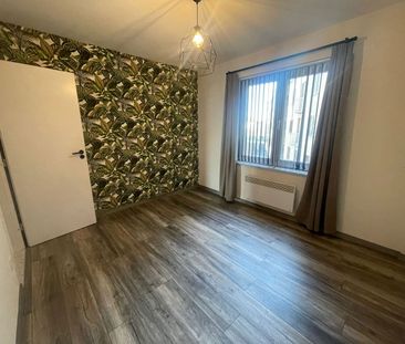 Gerenoveerd 2 slaapkamer appartement met zicht op de duinen - Photo 1