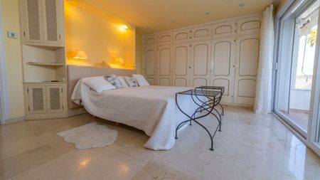 Detached Villa in Sierra Blanca - Photo 3