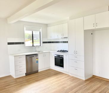 1/66 James Street, Belmont - Photo 1