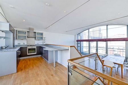 Stylish two bedroom apartment with city views. - Photo 4