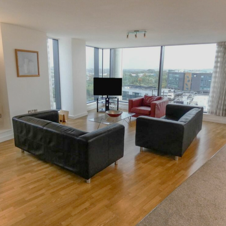 3 bedroom apartment to rent - Photo 1