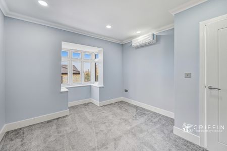 Greenacres, Fobbing, SS17 - Photo 4