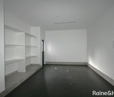 Modern 2-Bedroom Townhouse in Springvale! - Photo 6