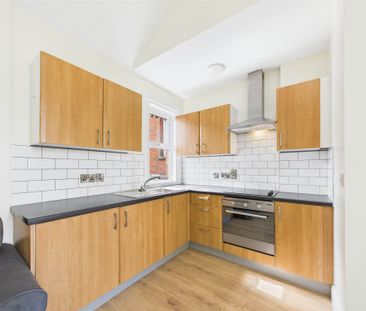 Apt 2 50 Myrtlefield Park, BELFAST, BT9 6NF - Photo 5