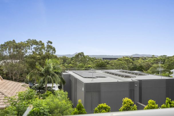 Live the Noosa Lifestyle – Contemporary 2-Bed Unit with Pool - Photo 1