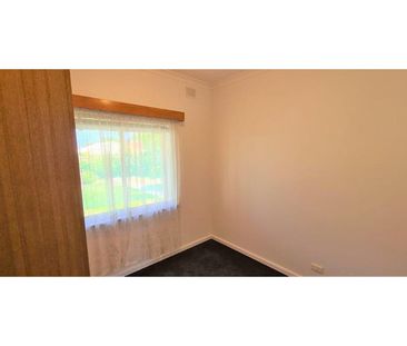 Welcome to your new home. All enquiries via EMAIL only please - Photo 4