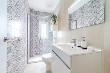 Calle de Cenicientos, Madrid, Community of Madrid 28039 - Foto 4