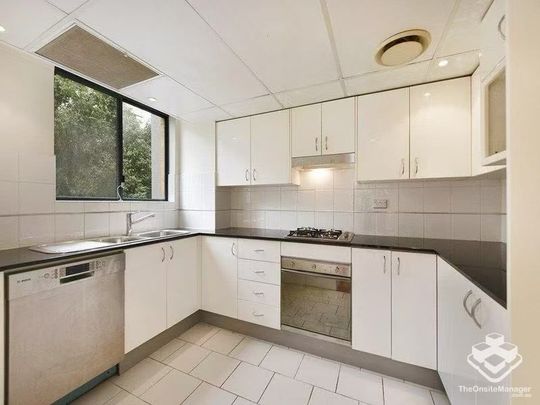 3 Bedroom Spacious Unit with Floorboards in Waitara - Photo 1
