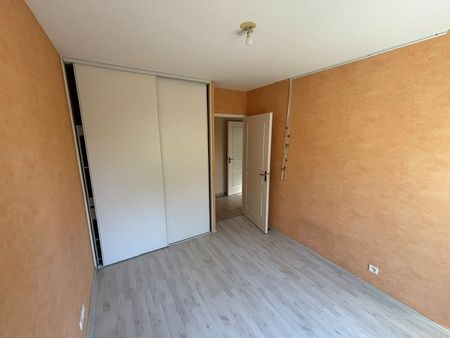 Location Appartement 3 pièces 72m² LA MOTTE SERVOLEX 73290 - Photo 3