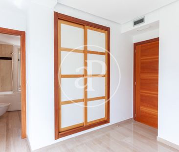 Flat for rent with swimming pool in Ciutat Jardí (Valencia) - Photo 4