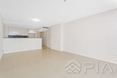 Amazing Top Level Three bedroom + Study Apartment, Split Level , Modern Specs - Photo 4