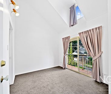 Gorgeous Terrace-Style Town House In The Heart Of Toowong! - Photo 5