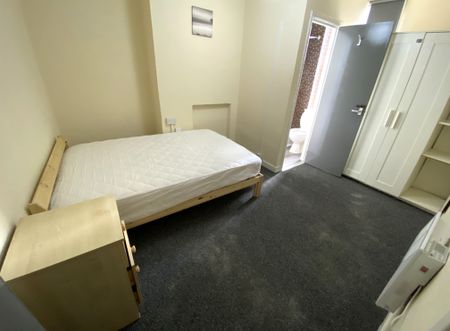 £800 PCM, Furnished One Bedroom First Floor Flat in Partridge Road, Roath, Cardiff, CF24 3QW - Photo 4