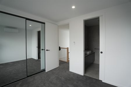 Ready to move in! A spacious Brand New 3-bedroom townhouse in Braybrook, offering stylish modern living. - Photo 5