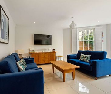 Four bedroom home built by award-winning Alfred Homes. - Photo 1