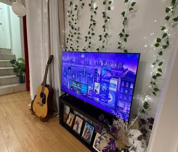 20 Castlebury Crescent N #Basement - Photo 3